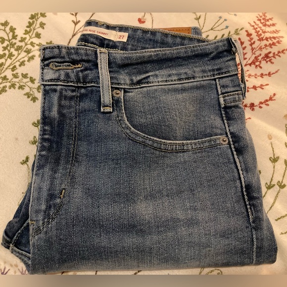 Beautiful Levis 721 High Rise Skinny jeans • Size 27/4 R • NWOT • NEW never worn - Picture 3 of 8